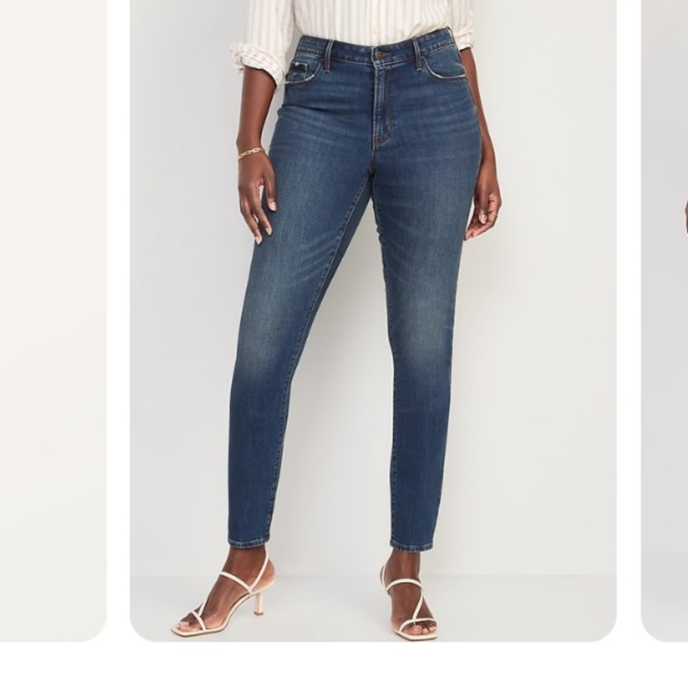 Old Navy Mid-Rise Pop Icon Skinny jeans in Nicky/Dark wash 12 short